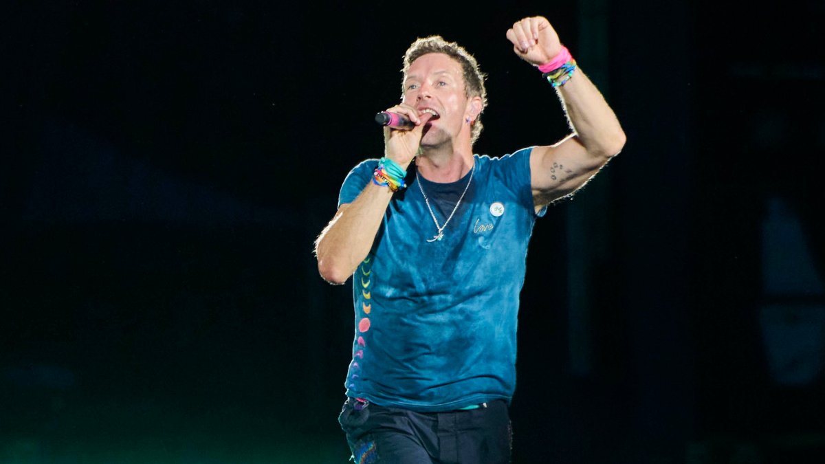 'We're gonna use our cameras': Coldplay gives 'kiss cam' warning in first show since viral moment