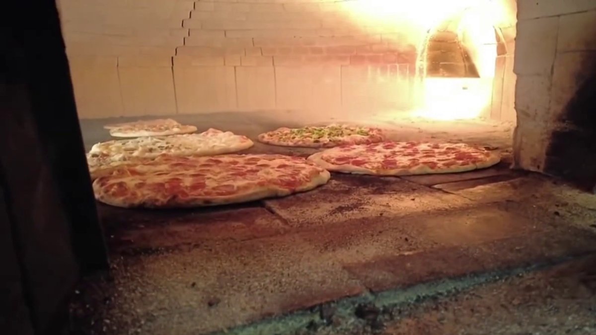 This Connecticut town will try to break the world record for 'largest pizza party'