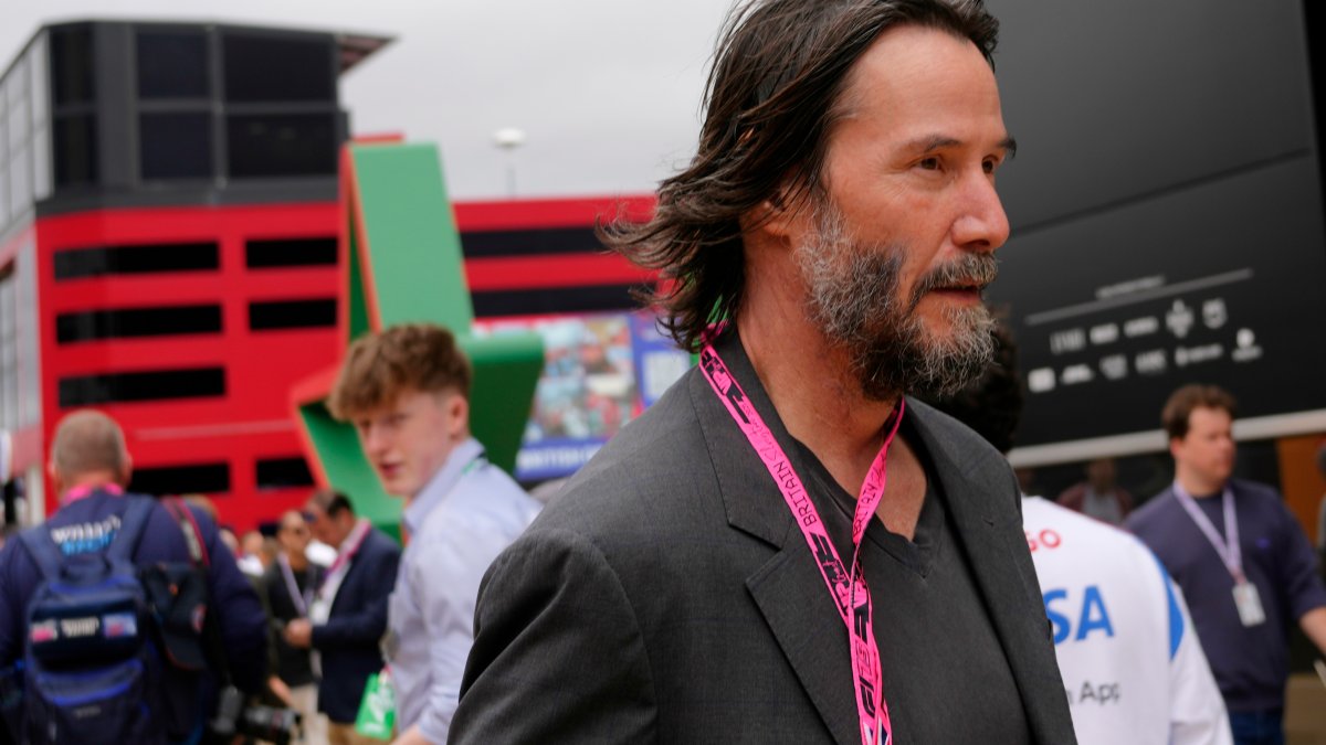 Chile gives FBI six watches stolen from Keanu Reaves