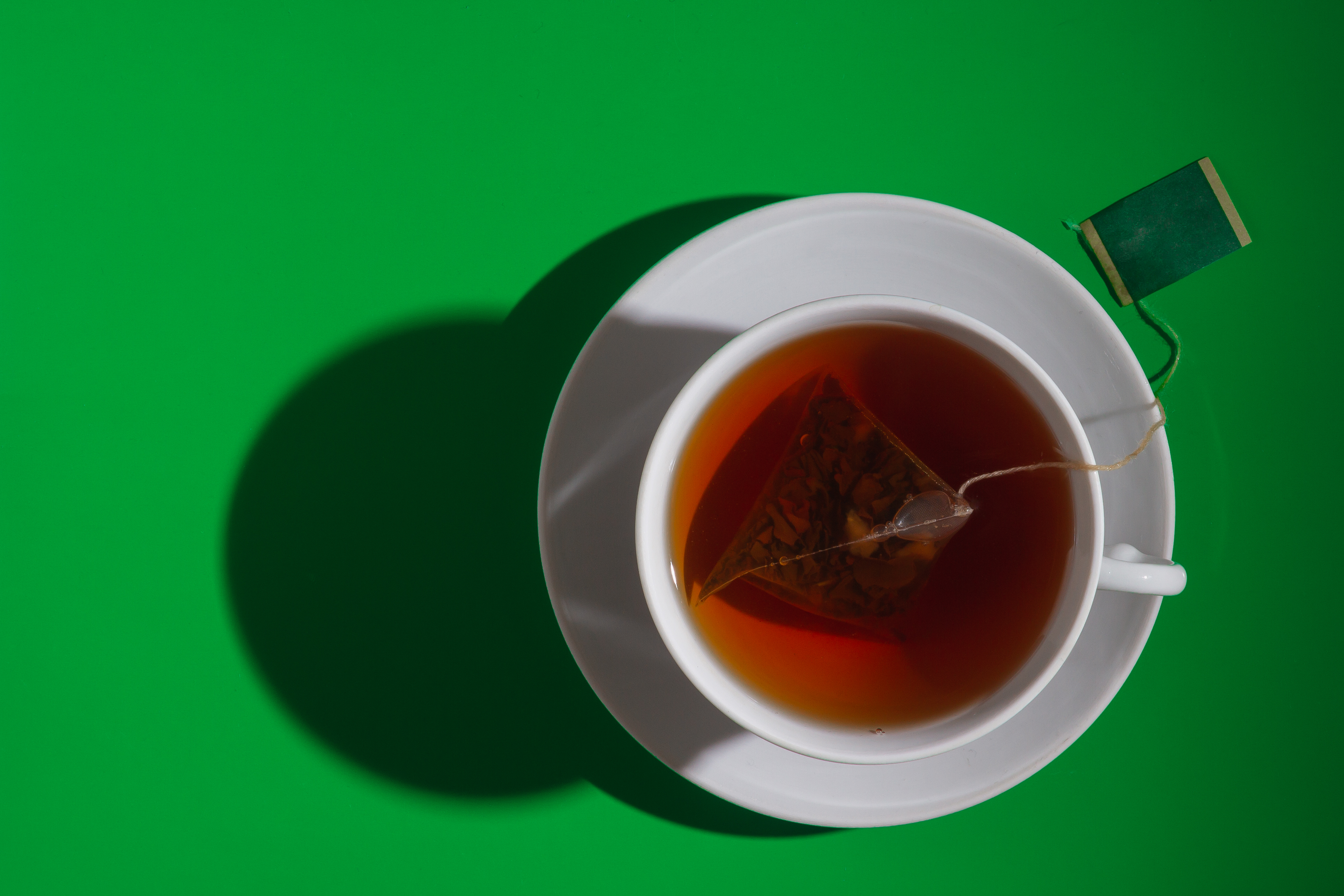 Women are anonymously spilling tea about men in their cities on viral app