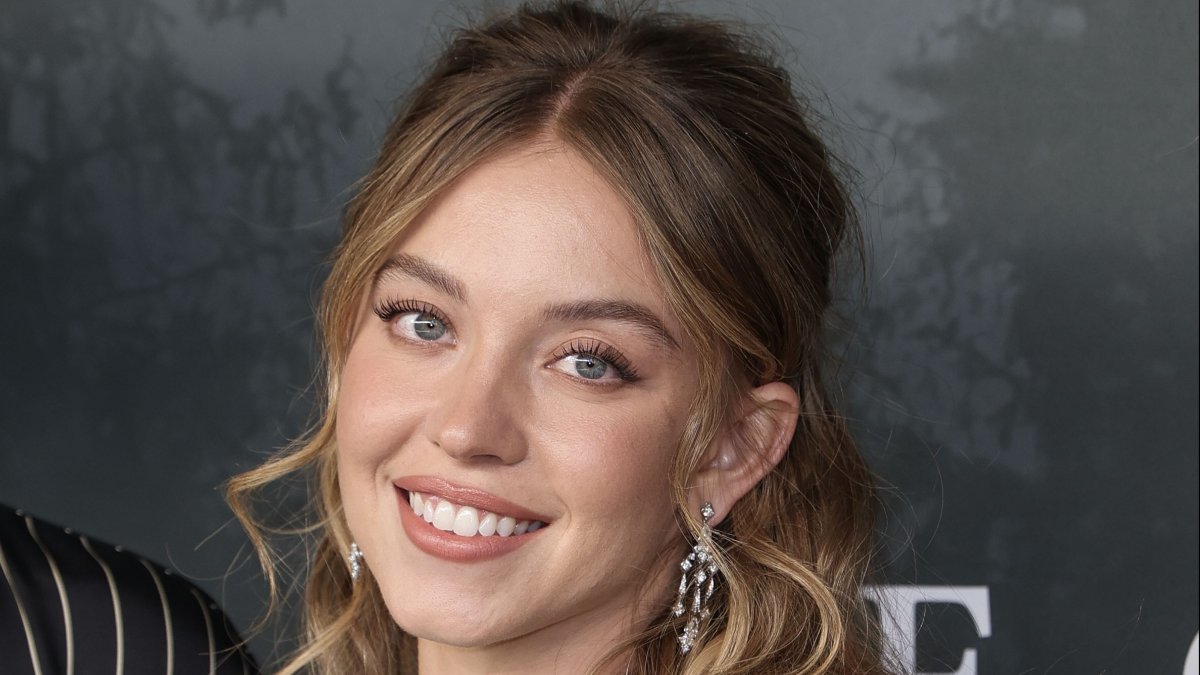 American Eagle sparks backlash for touting Sydney Sweeney's 'great jeans'