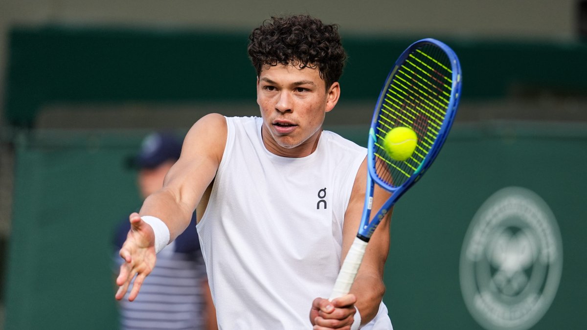 Ben Shelton makes public plea to get his sister off work for Wimbledon