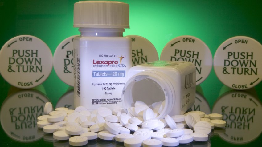 Lexapro tables and bottles