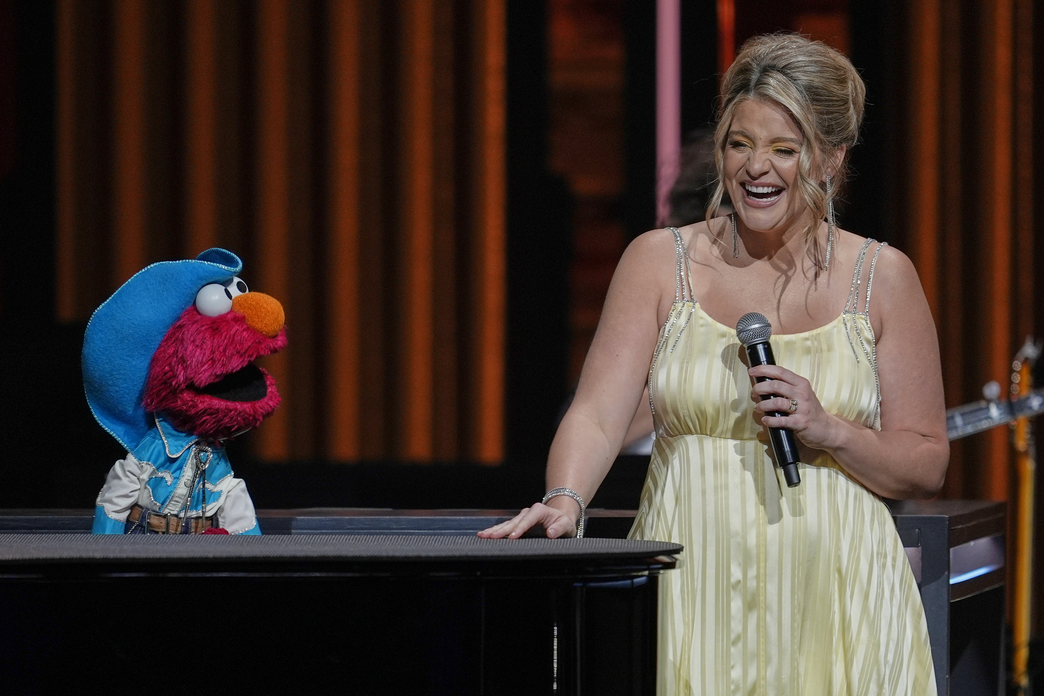 'Sesame Street' stars Elmo and Abby Cadabby sing and host in their Grand Ole Opry debut