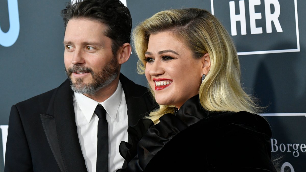 How Kelly Clarkson and Brandon Blackstock navigated co-parenting