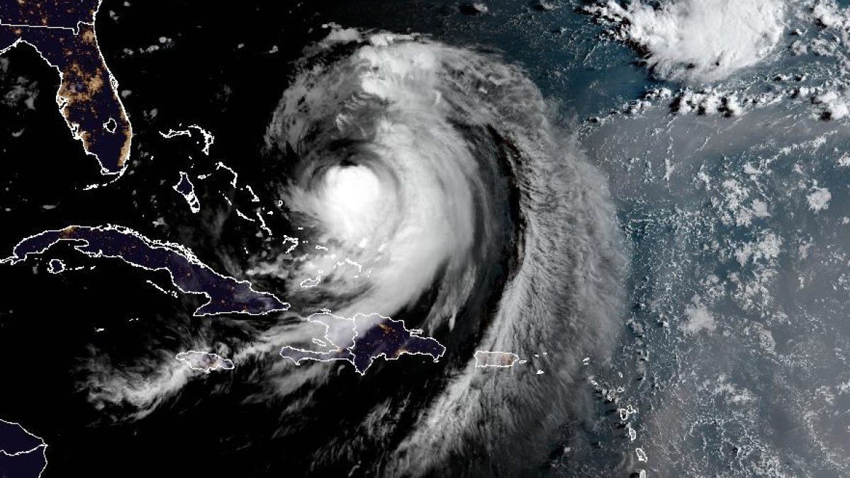 Erin prompts evacuations in North Carolina; at least 60 swimmers saved from rip currents