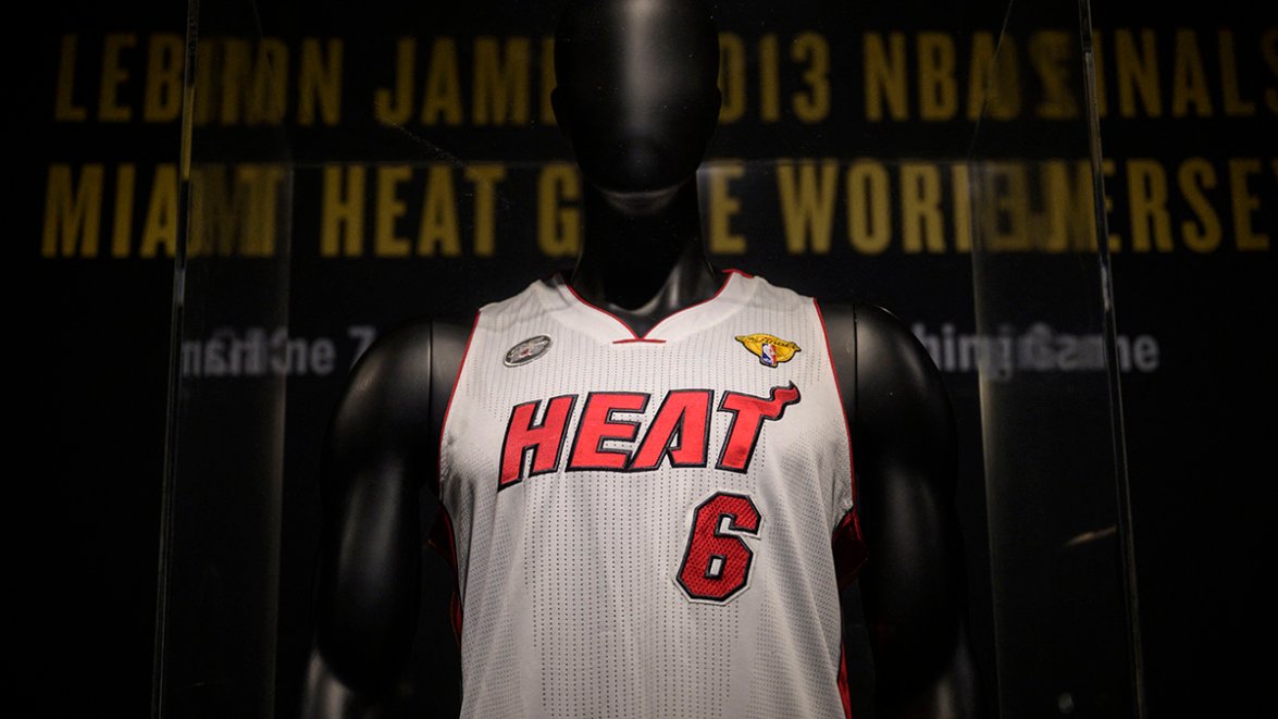 Marcos Thomas Perez pleads guilty in Miami Heat memorabilia theft – NBC ...