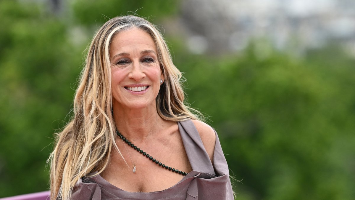 Sarah Jessica Parker shares emotional poem to Carrie Bradshaw as 'And Just Like That' ends