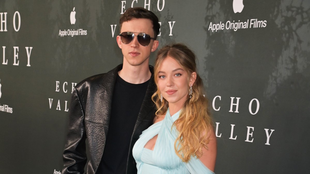 Sydney Sweeney's brother makes 'good jeans' joke after backlash Sydney Sweeney's brother makes 'good jeans' joke after backlash