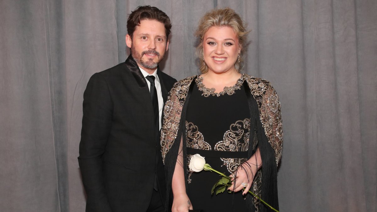 Kelly Clarkson's ex-husband Brandon Blackstock's cause of death is melanoma, coroner says Kelly Clarkson's ex-husband Brandon Blackstock's cause of death is melanoma, coroner says