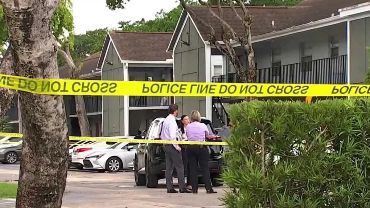 Woman hurt and suspect in custody after Pembroke Pines shooting – NBC 6 ...