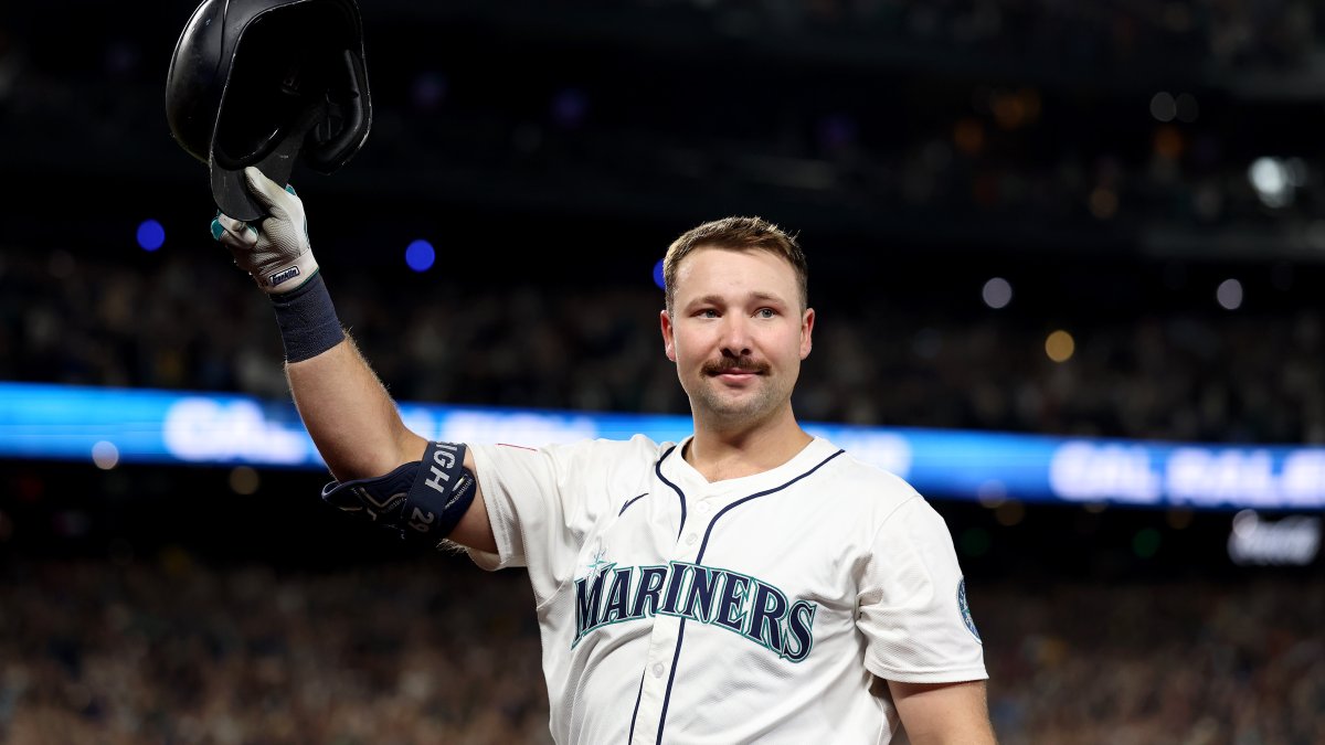 Mariners’ Cal Raleigh makes MLB history with 60-homer season – NBC 6 ...