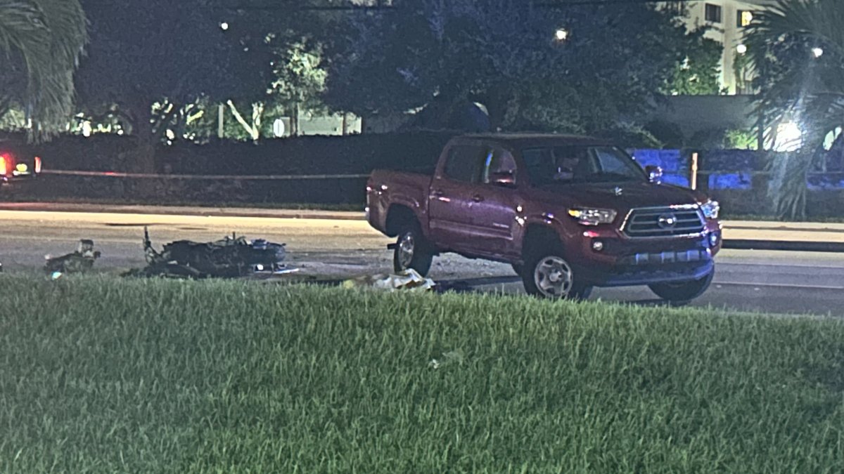 Motorcyclist killed in overnight crash in Lauderdale Lakes – NBC 6 ...