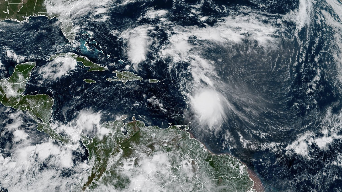 Tropical Storm Jerry to approach northern Leeward Islands, expected to strengthen