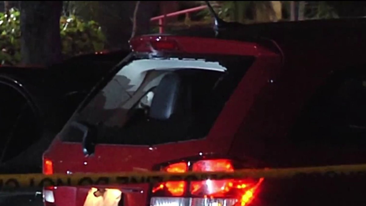 Man charged with murder in double shooting outside sports bar in ...