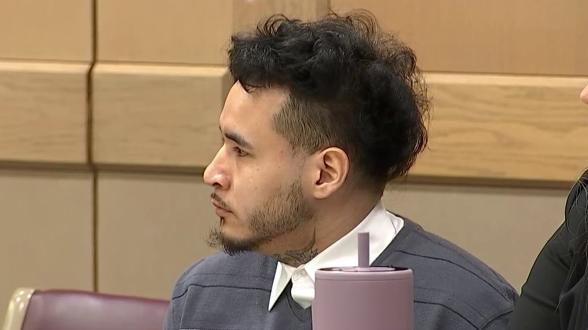 Man abruptly pleads guilty in 2021 murder of Hollywood Police officer ...