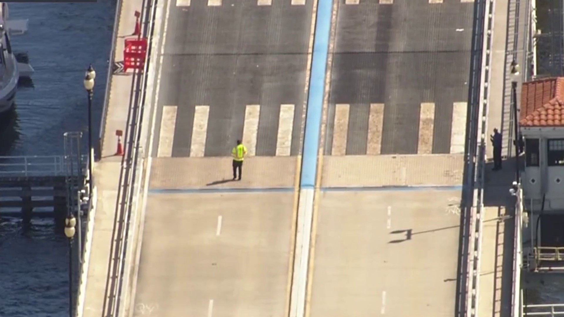 Las Olas Bridge in Fort Lauderdale reopens after it was closed to traffic: Police