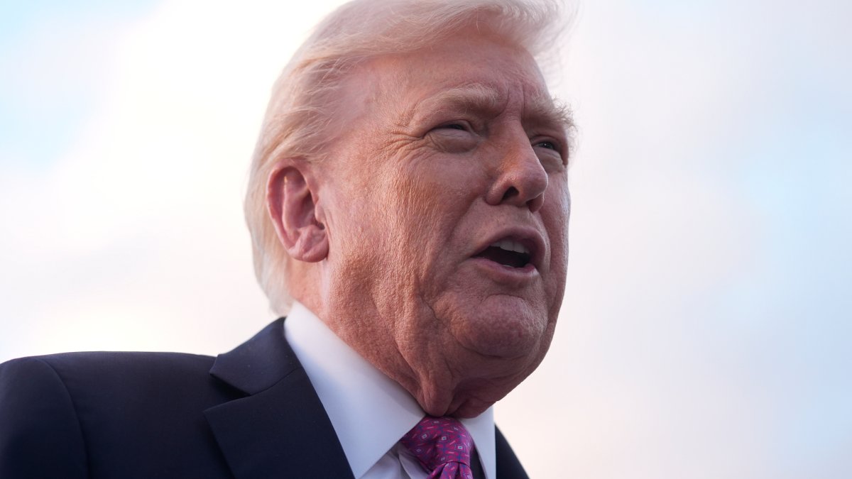 Trump: Venezuelan airspace must be considered ‘closed in its entirety'