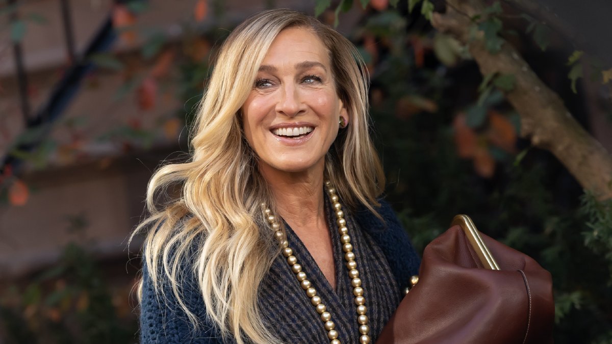 Why Sarah Jessica Parker feels 'peculiar' discussing work-life balance Why Sarah Jessica Parker feels 'peculiar' discussing work-life balance