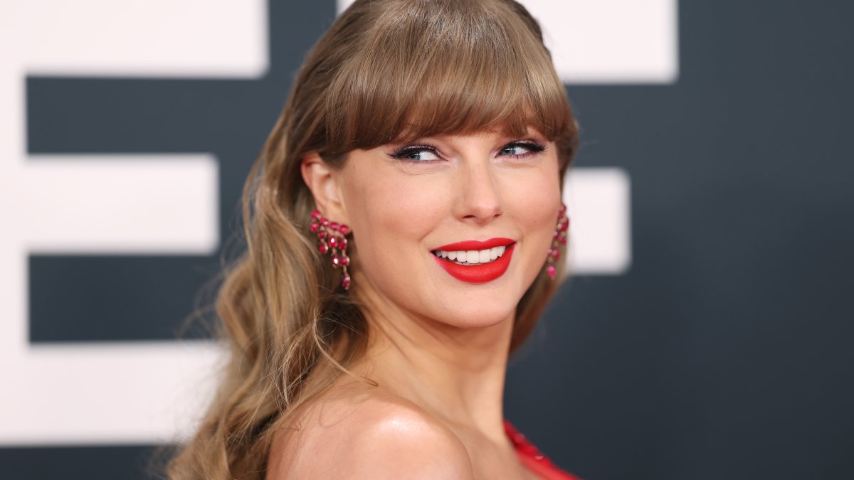 Taylor Swift's ‘The Life of a Showgirl’ has historic first week