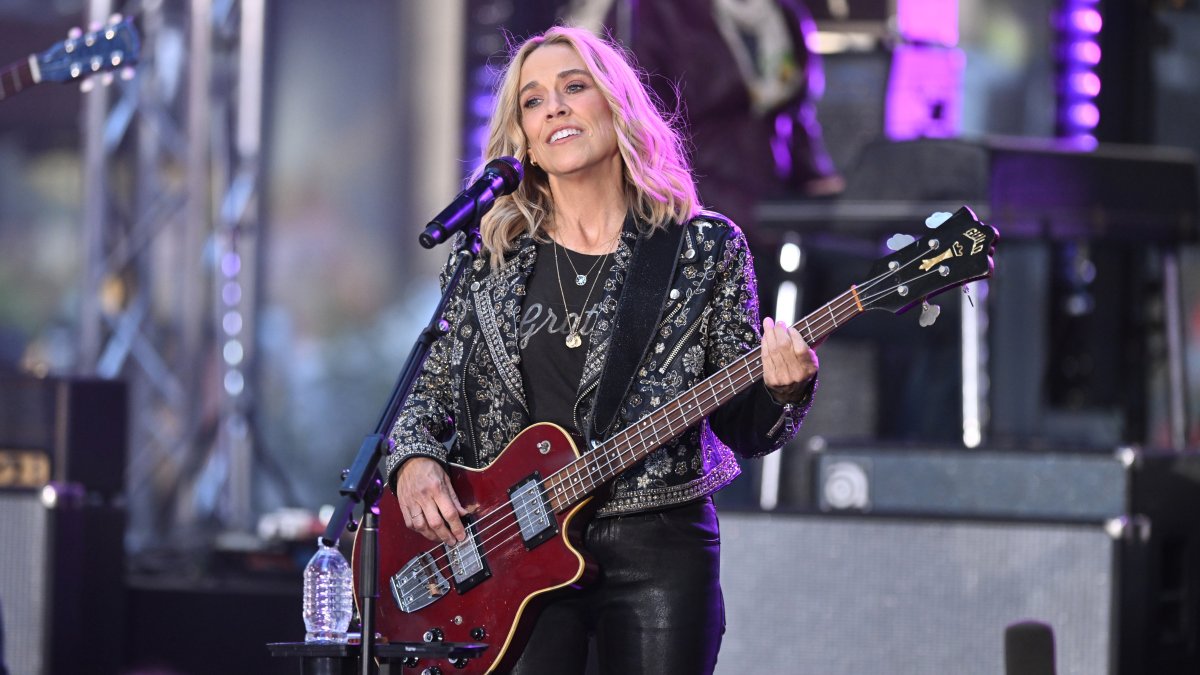 Sheryl Crow reveals 1 tip from her therapist that helped her after breakup, cancer diagnosis Sheryl Crow reveals 1 tip from her therapist that helped her after breakup, cancer diagnosis