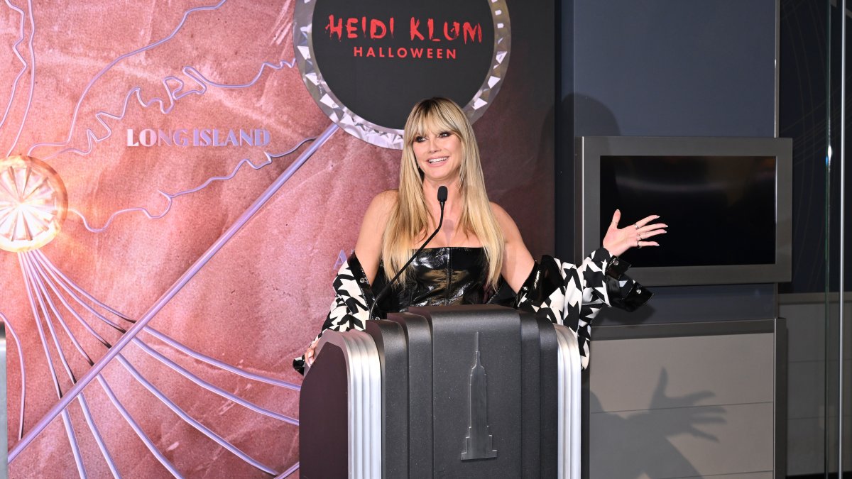 Heidi Klum teases most elaborate Halloween costume in first look Heidi Klum teases most elaborate Halloween costume in first look