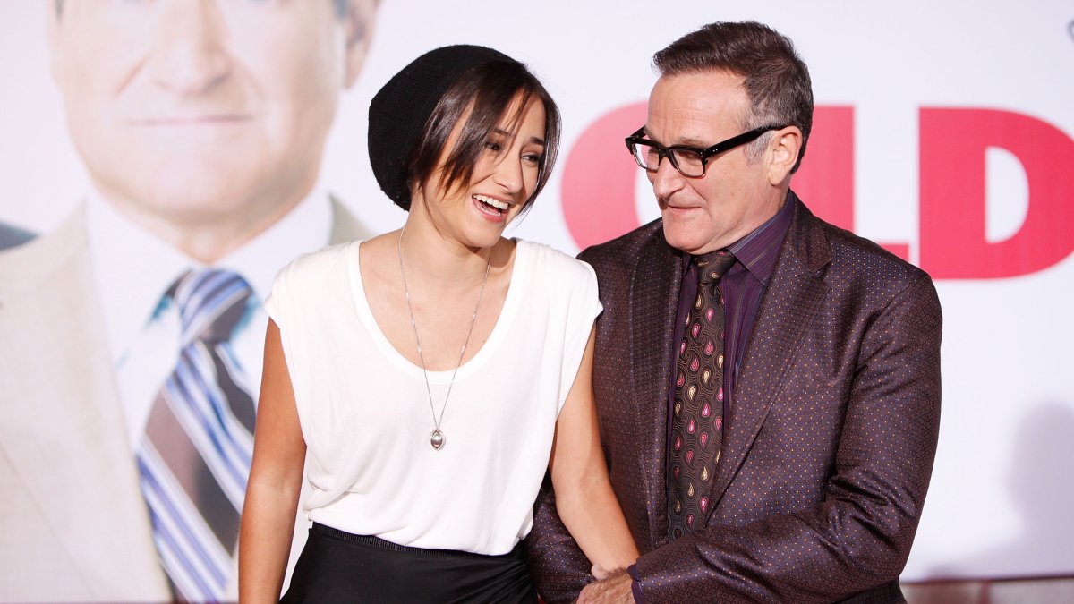 Robin Williams' daughter, Zelda, begs fans to stop sending AI videos of her dad