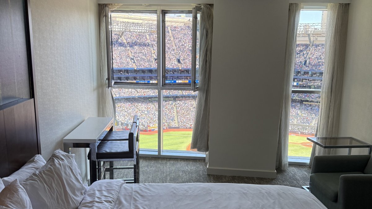 Field of dreams! See what it's like to stay at the Toronto Blue Jays' famous field-view hotel room