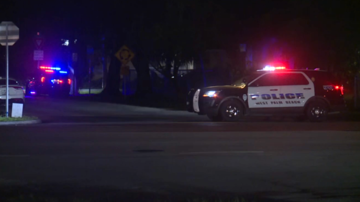 West Palm Beach officer hurt in shootout after responding to altercation: Police