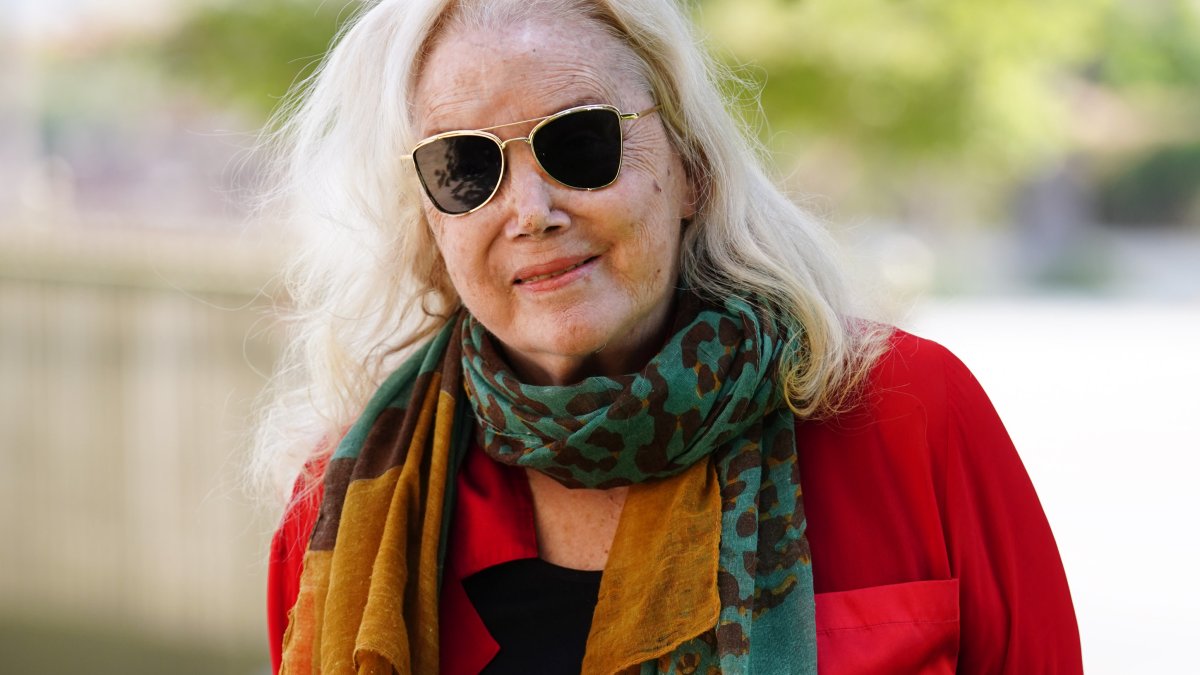 Sally Kirkland, Oscar-nominated actor from 'Anna' and 'The Sting,' dies at 84