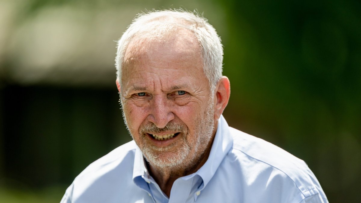 ‘I am deeply ashamed': Larry Summers to step back from public commitments after new Epstein emails