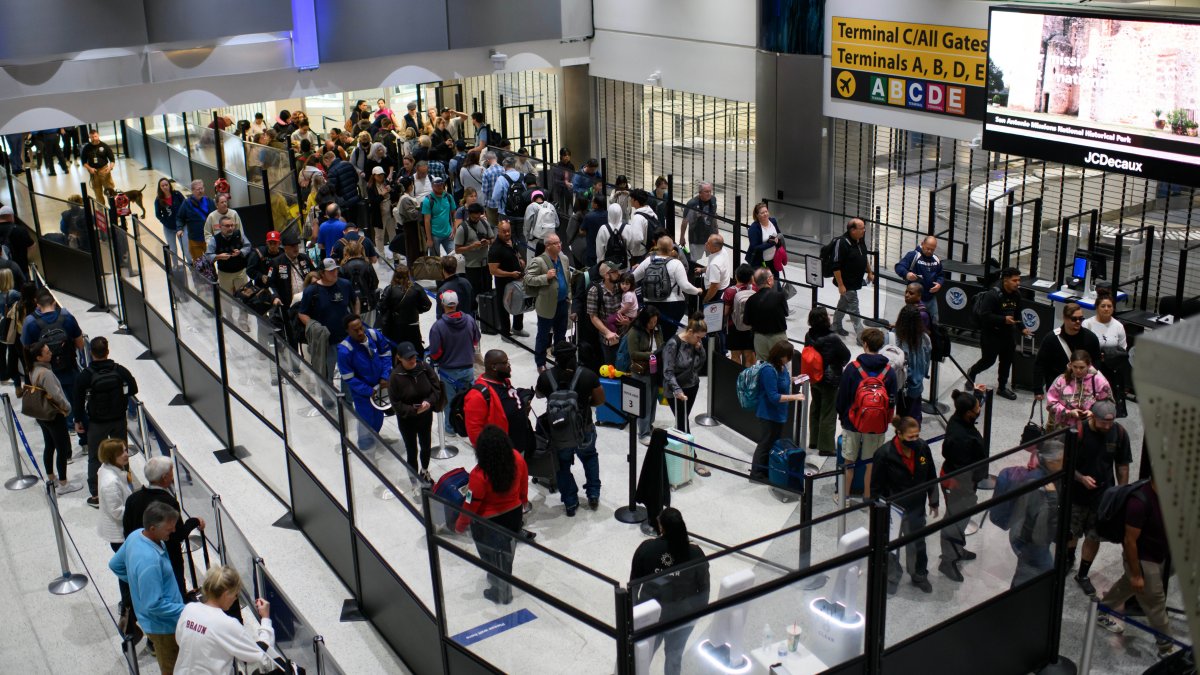 TSA proposes a fee for air travelers without an acceptable form of ID