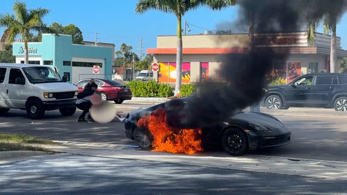 Good Samaritans rescue driver from burning car in Florida – NBC 6 South ...
