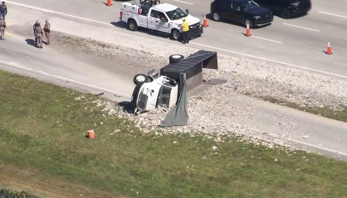 Roofing truck overturns on southbound I-75 at Pines Boulevard: Police