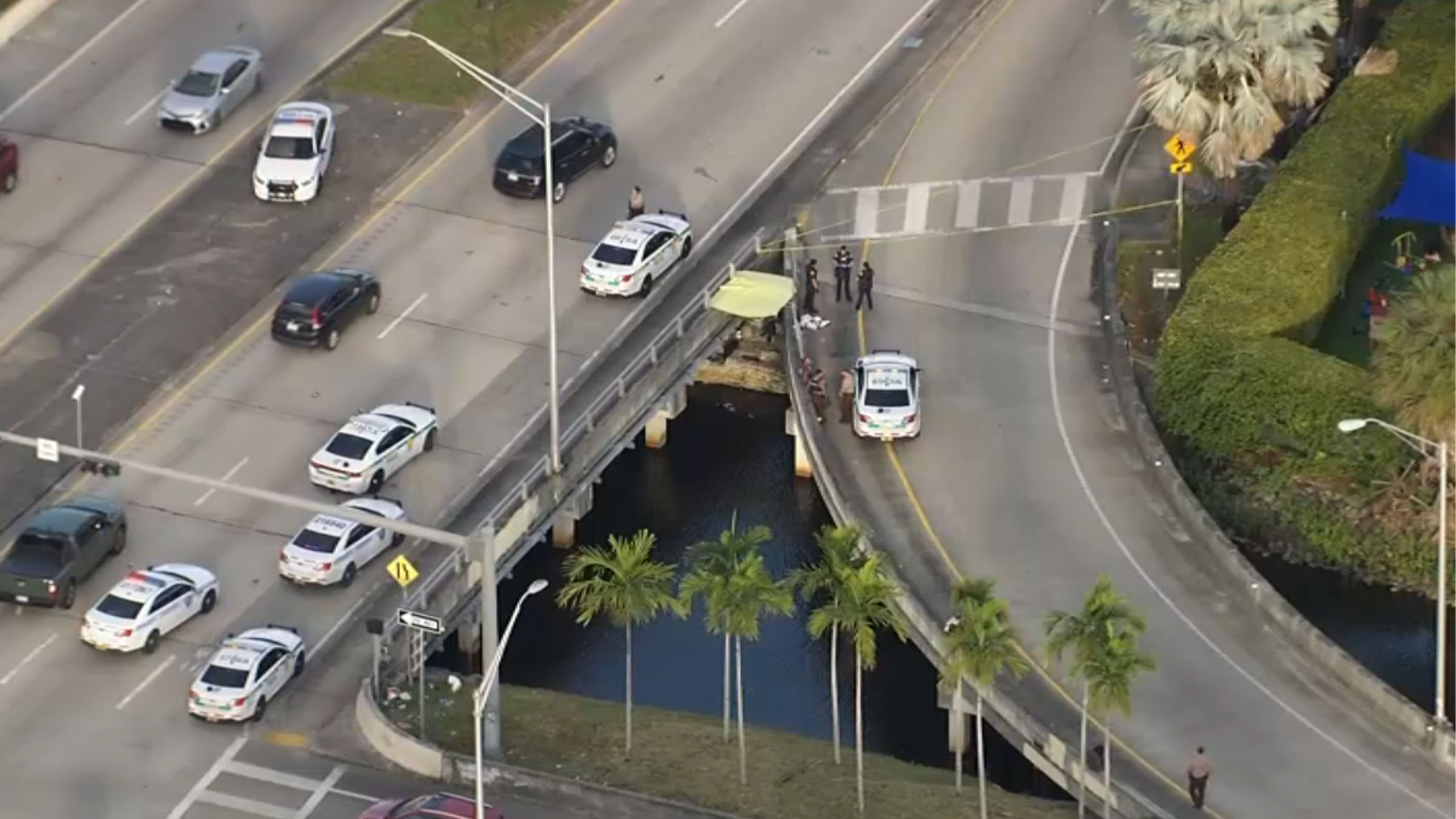 Man's body found floating in southwest Miami-Dade canal