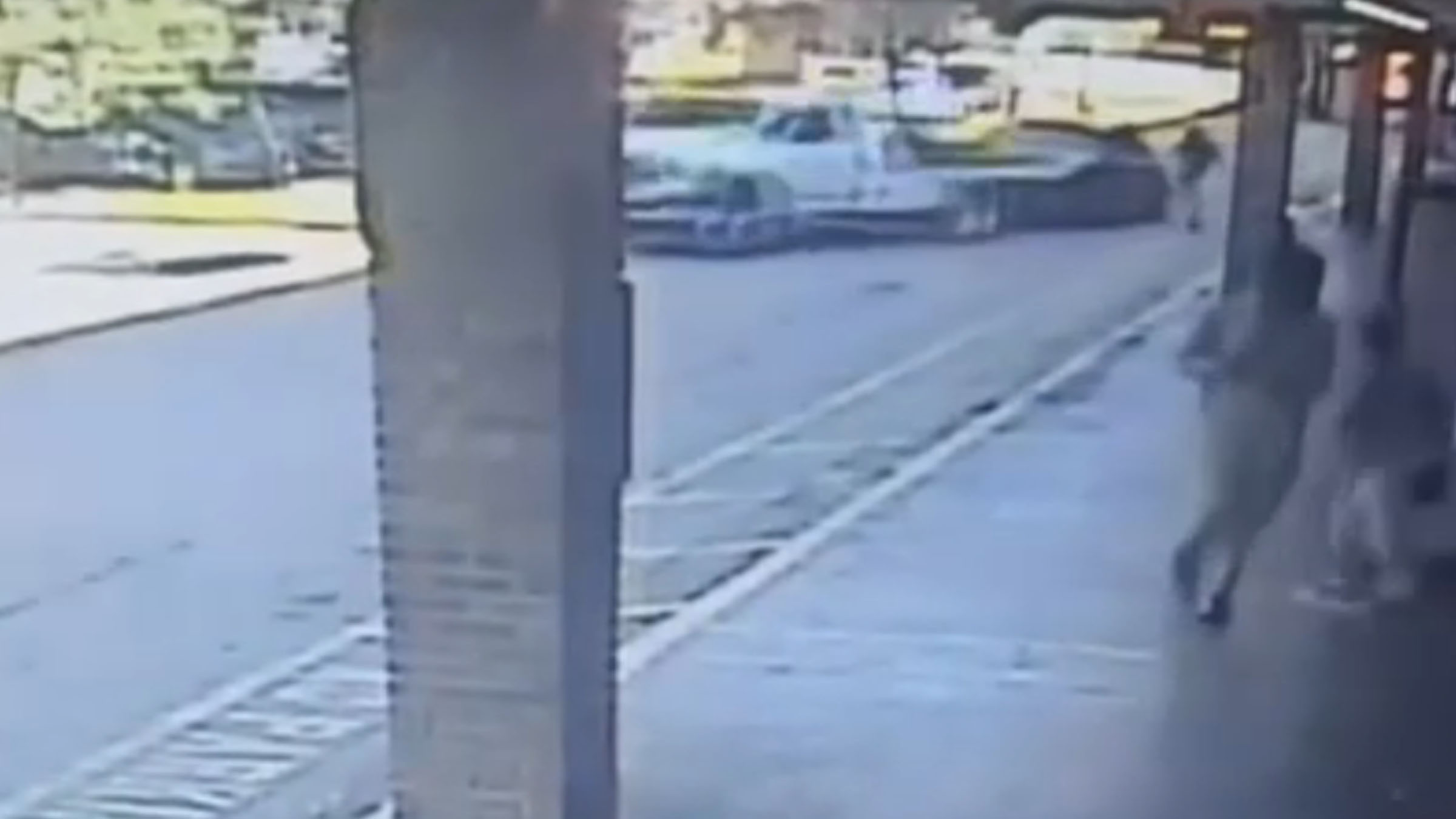 ‘His kid in there!': Man accused of towing car with 4-year-old still inside in Sunrise