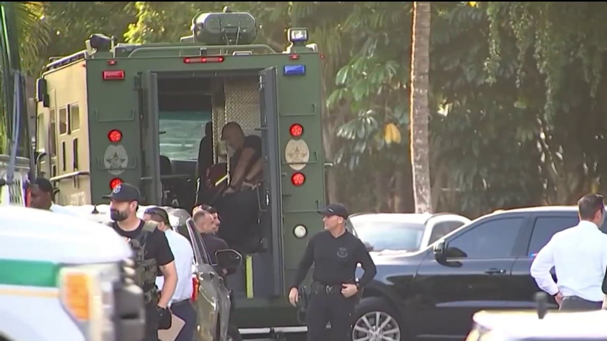 Deputies fatally shoot armed man while serving child porn warrant in ...