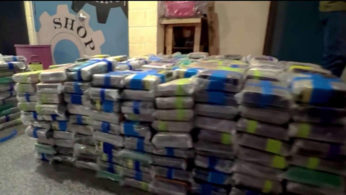 $28 million in cocaine found hidden on boat off Miami Beach: Coast ...