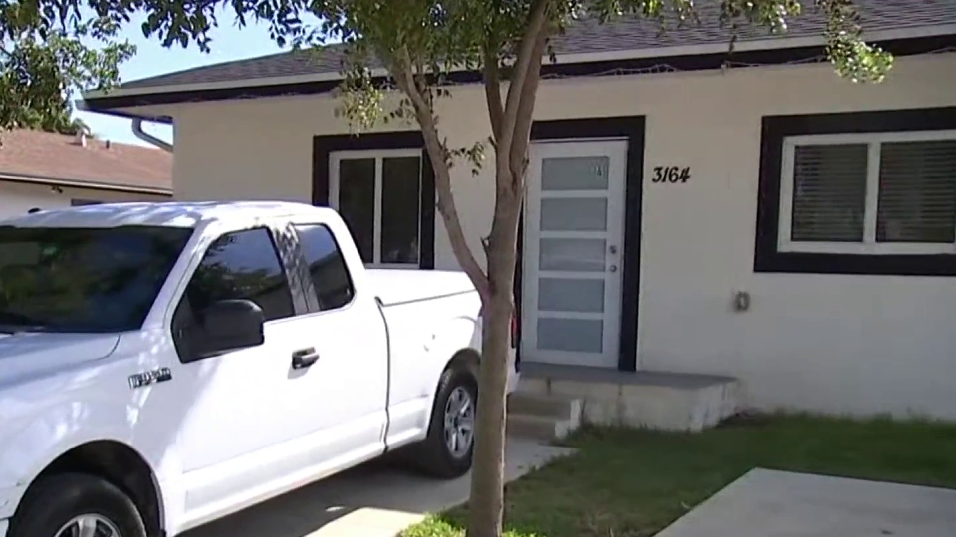 2 in stable condition after apparent domestic-related shooting in NW Miami-Dade: Sheriffs