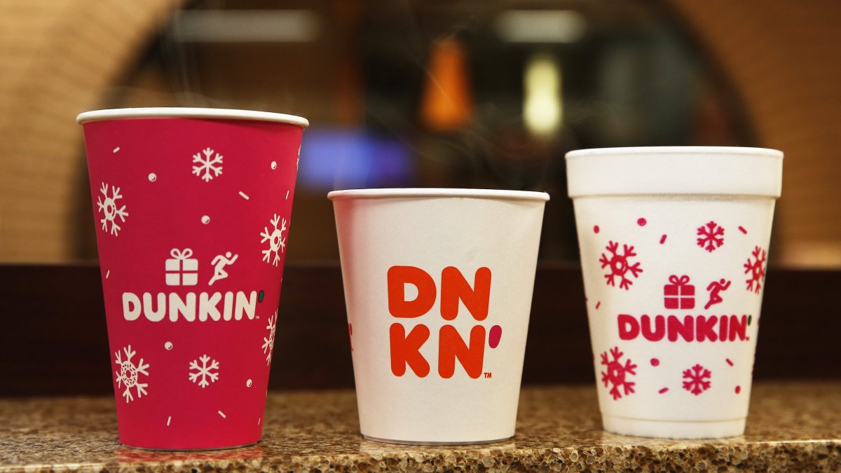 Dunkin' gives away 1 million free coffees for week between Christmas and New Year's