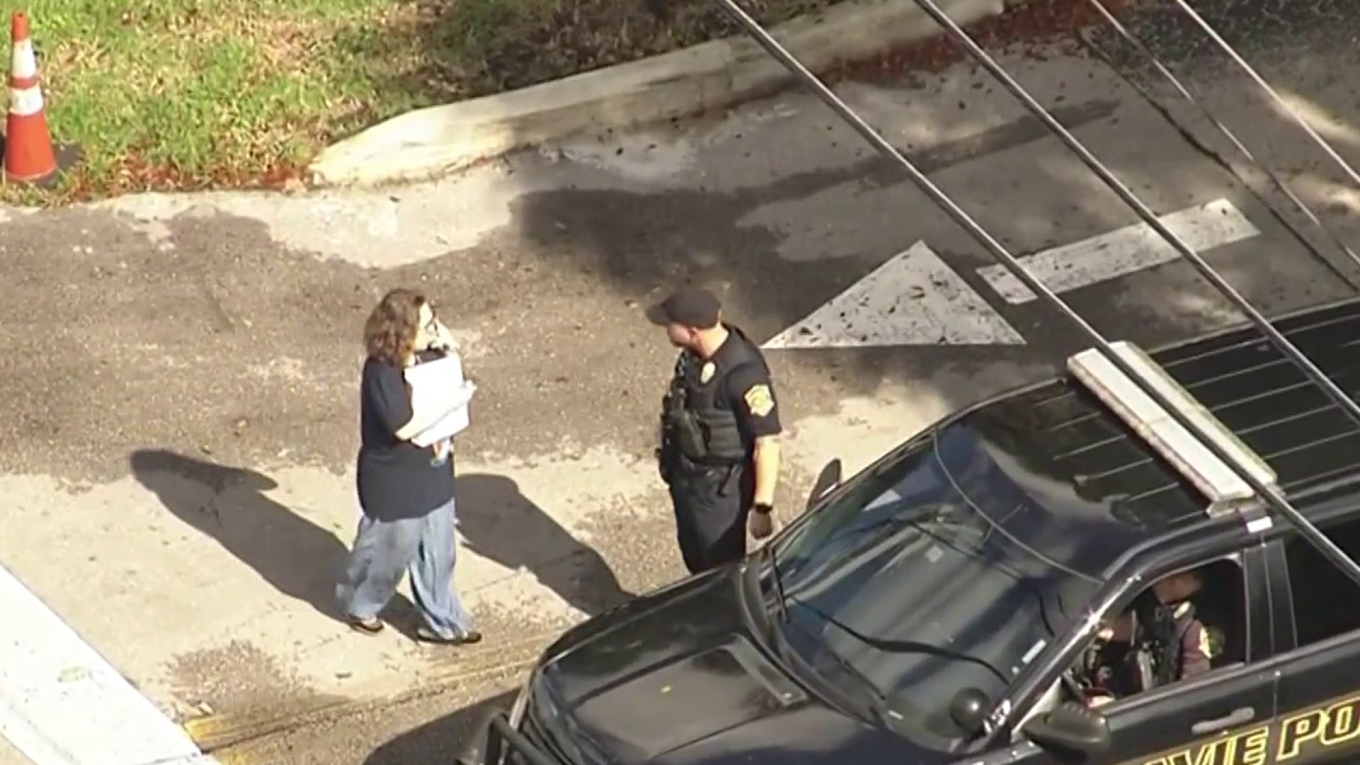 Mother and child hospitalized after domestic violence  incident in Davie: Police