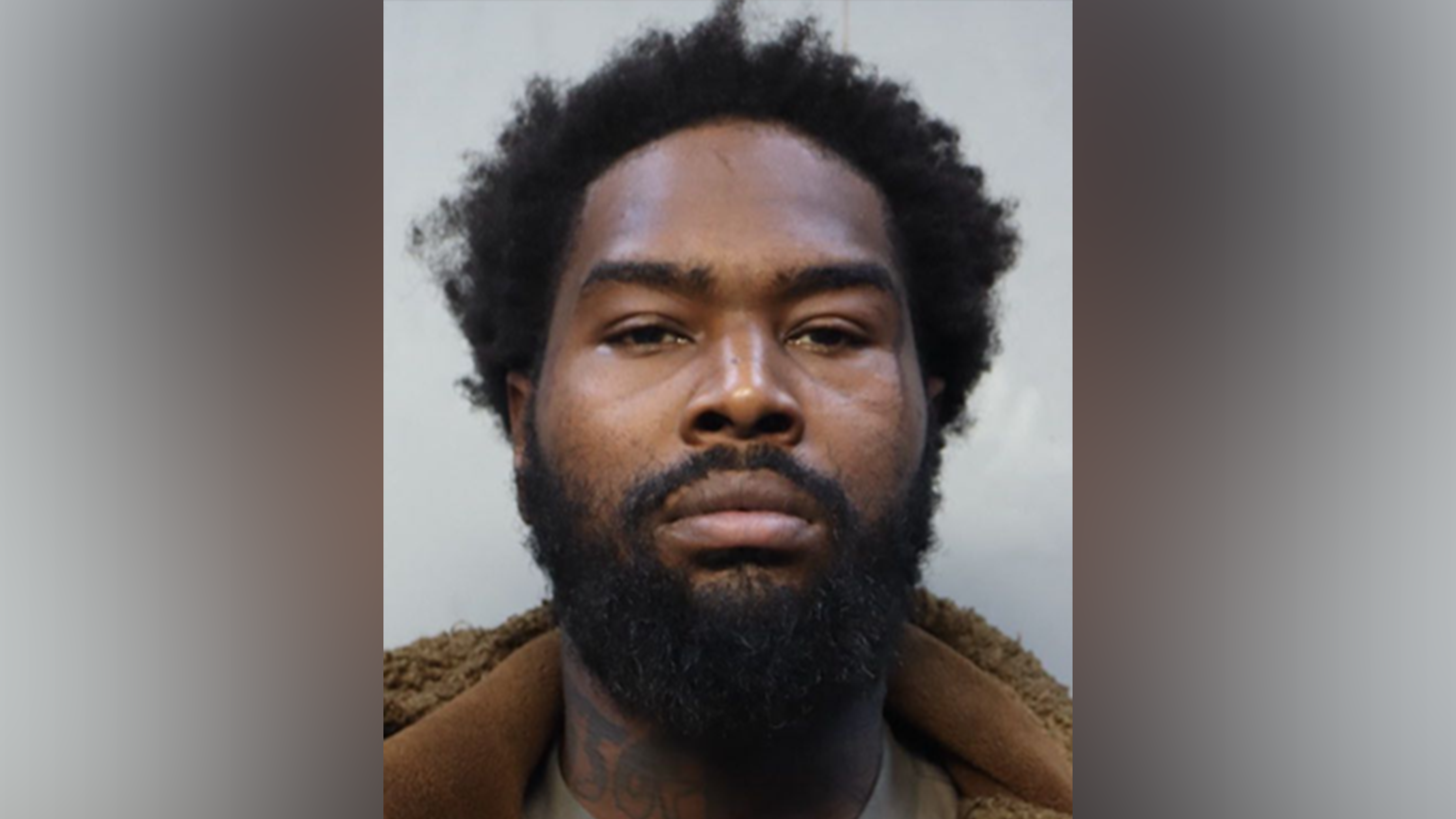 Delivery driver arrested after dropping off food, stealing packages in