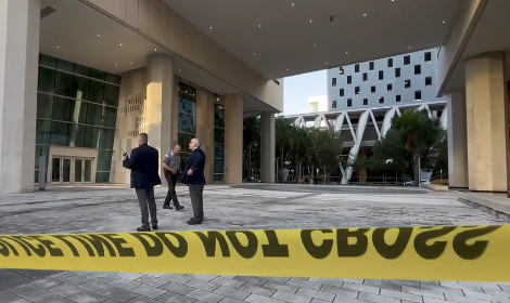Miami police investigate suspicious package outside federal courthouse