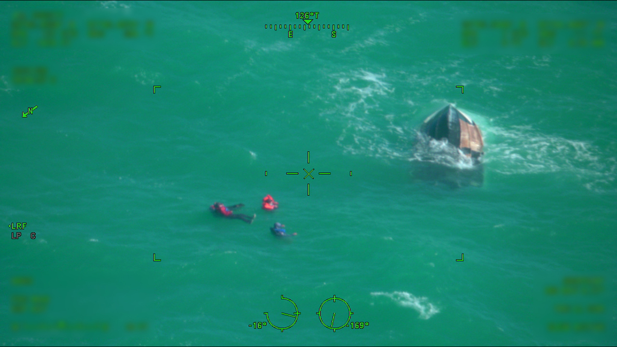 4 people rescued by Coast Guard after boat capsizes off Key West