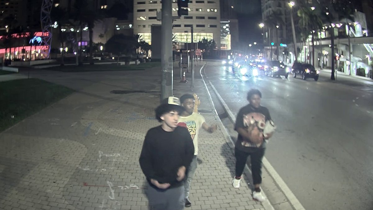 Detectives searching for trio wanted in armed robbery in Miami: Police