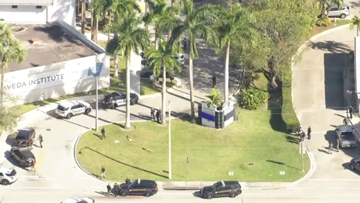 1 person killed, another hurt in shooting outside cosmetology school in Davie