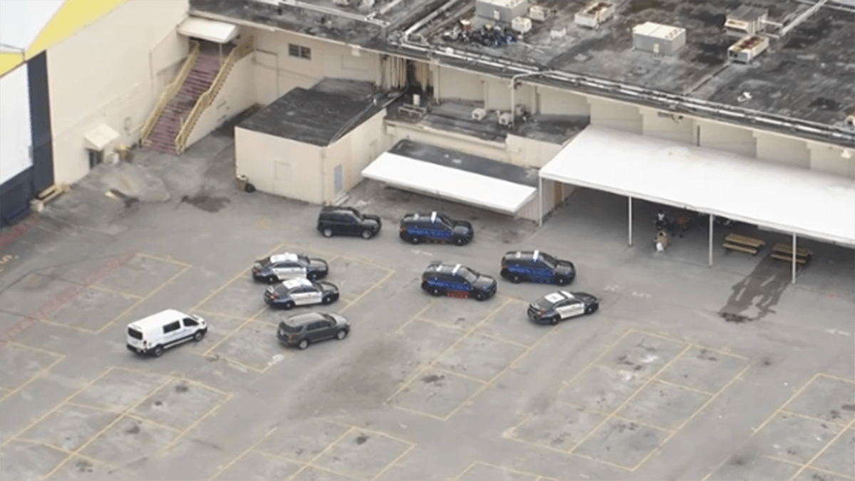 Man shot during argument inside Swap Shop in Lauderhill: Police