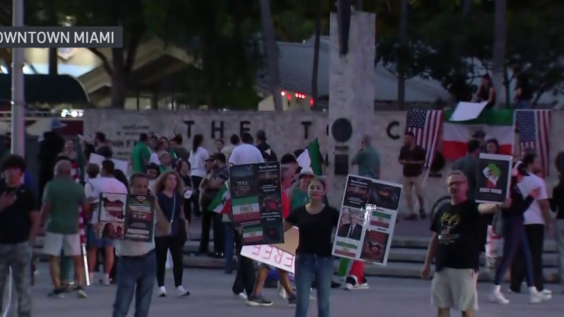 Dozens at Miami's Freedom Tower stand in solidarity with Iranians as violent crackdown continues