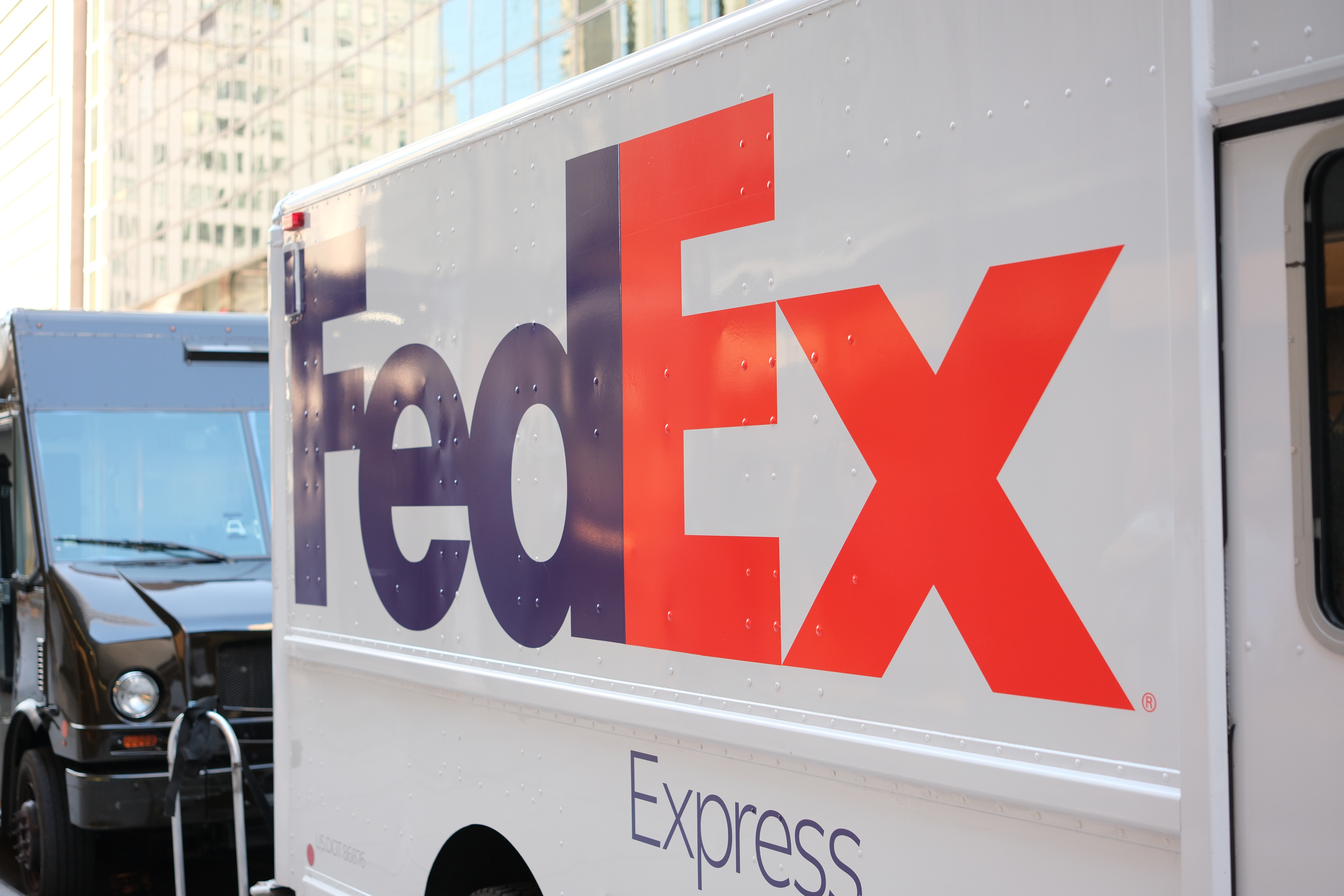 FedEx vows to repay customers any refunds it gets back from Trump's illegal tariffs