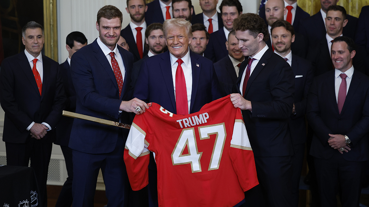 Panthers visit President Trump at White House to celebrate 2025 Stanley Cup